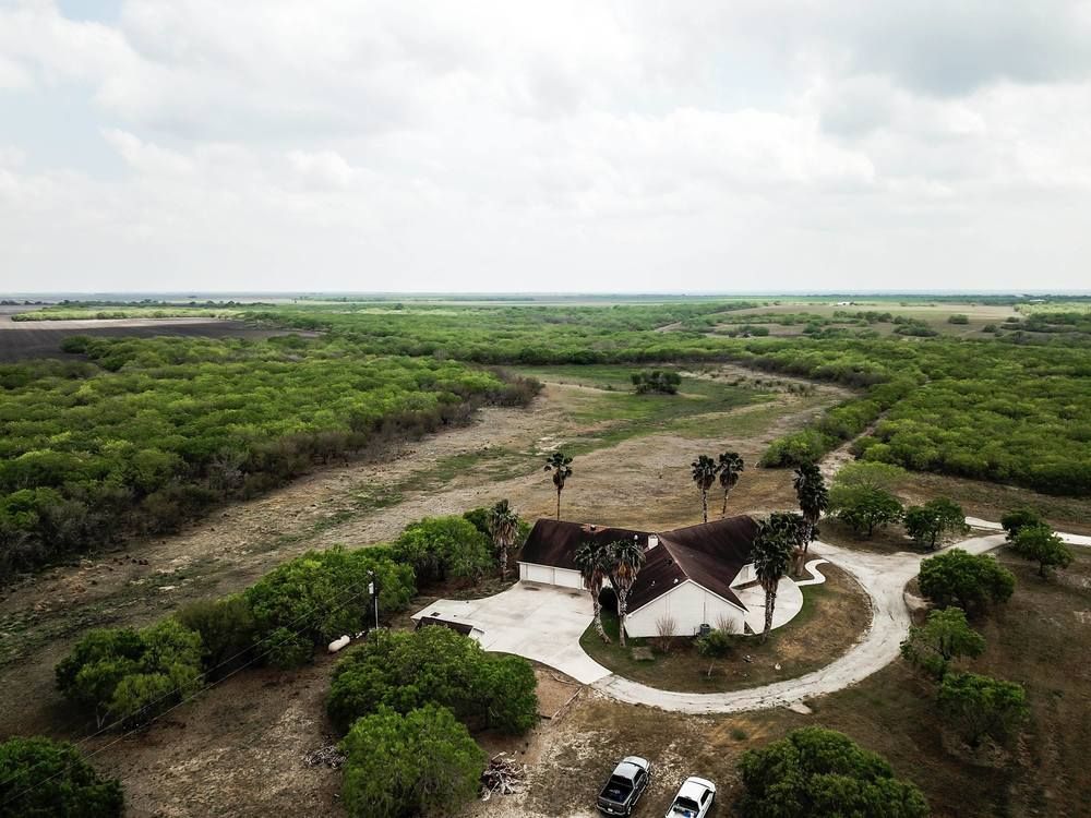 Glasscock Ranch: 20680 McMurray Ln, Mathis, TX 78368